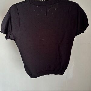 Chic Black Women's Crop Top